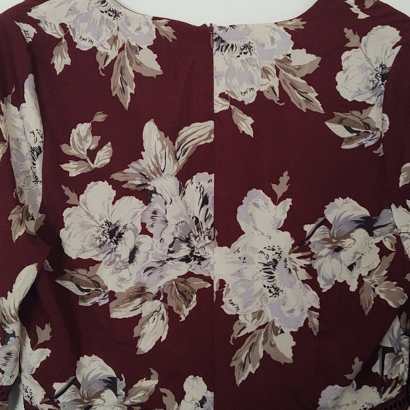 One One Six Floral Long sleeve romper sz Lg - Picture 9 of 15